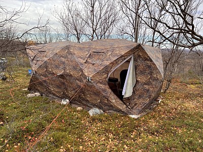 440x220 cm her har du 9,7m2 tumleplass, passer for inntil 3 jegere